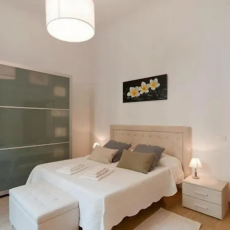 Flat Volturno - Garden Apartment Florence Exterior photo