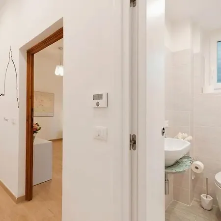 Flat Volturno - Garden Apartment Florence Exterior photo
